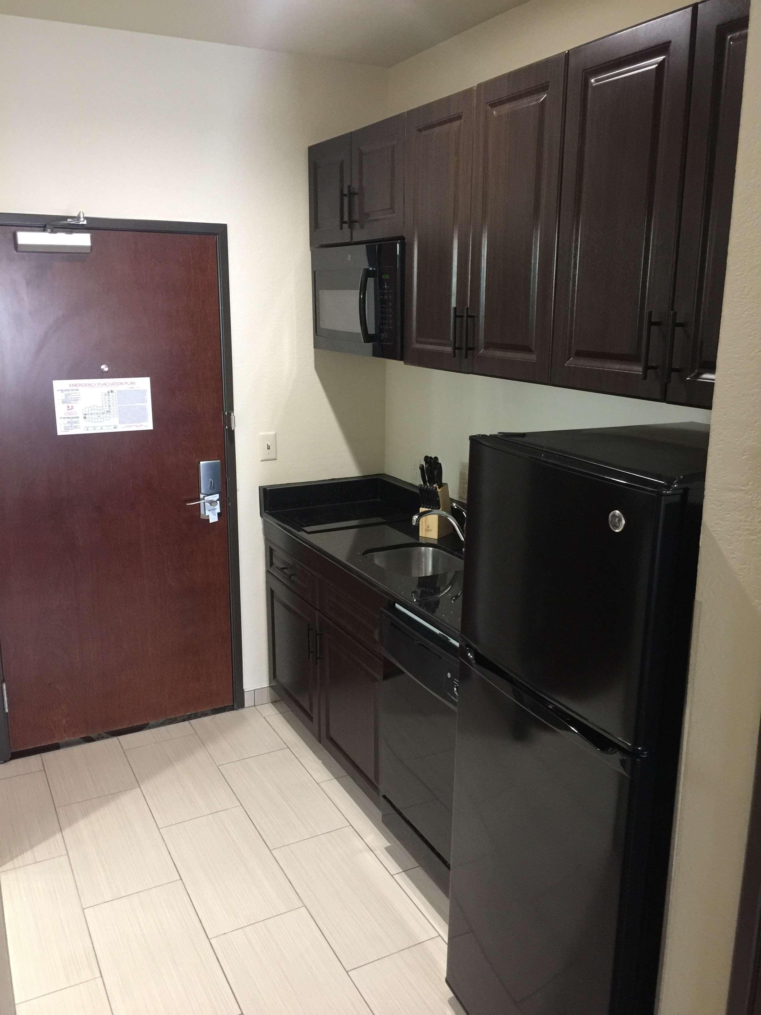 Best Western Plus/Executive Residency אלק סיטי מראה חיצוני תמונה