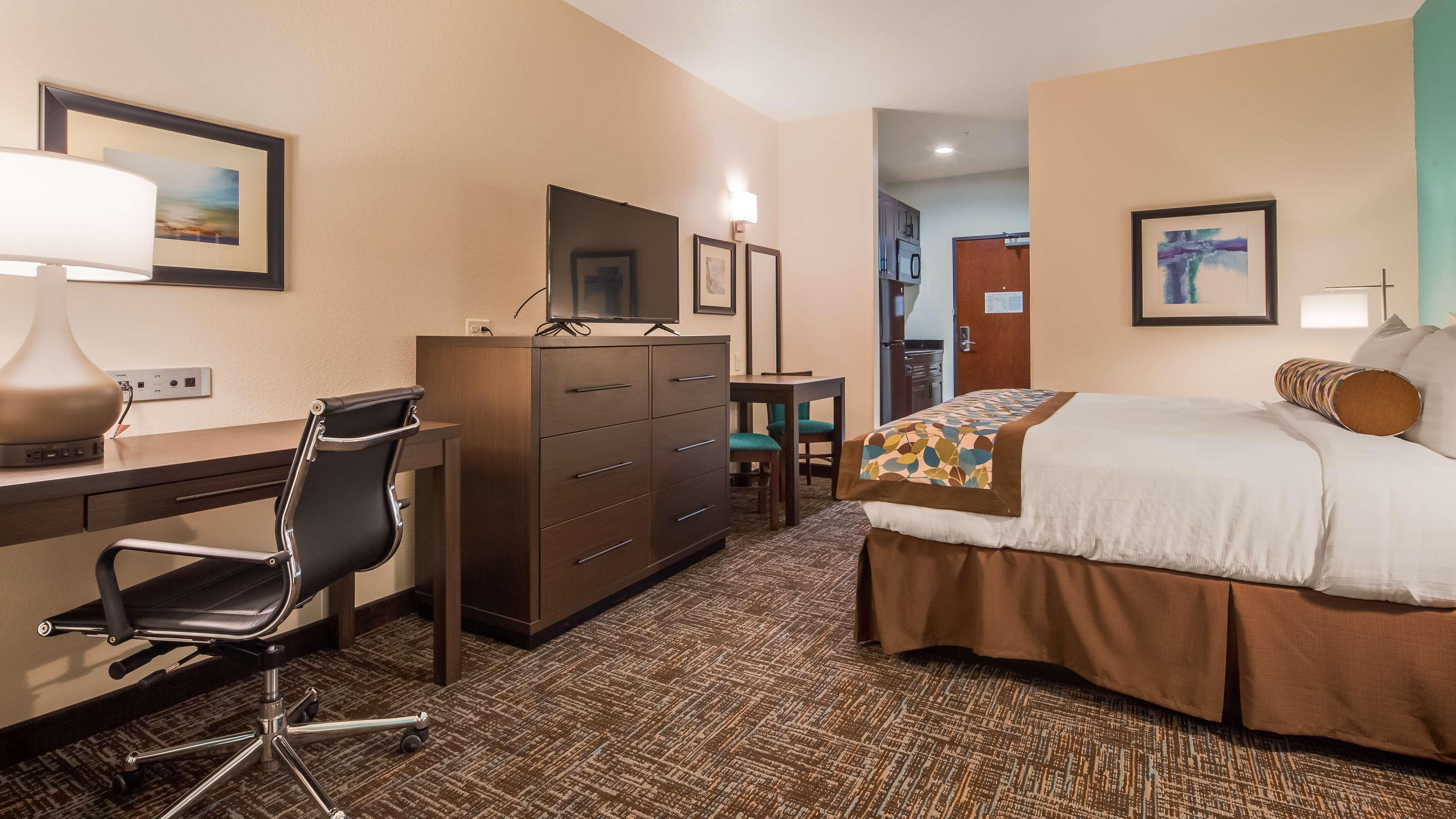 Best Western Plus/Executive Residency אלק סיטי מראה חיצוני תמונה