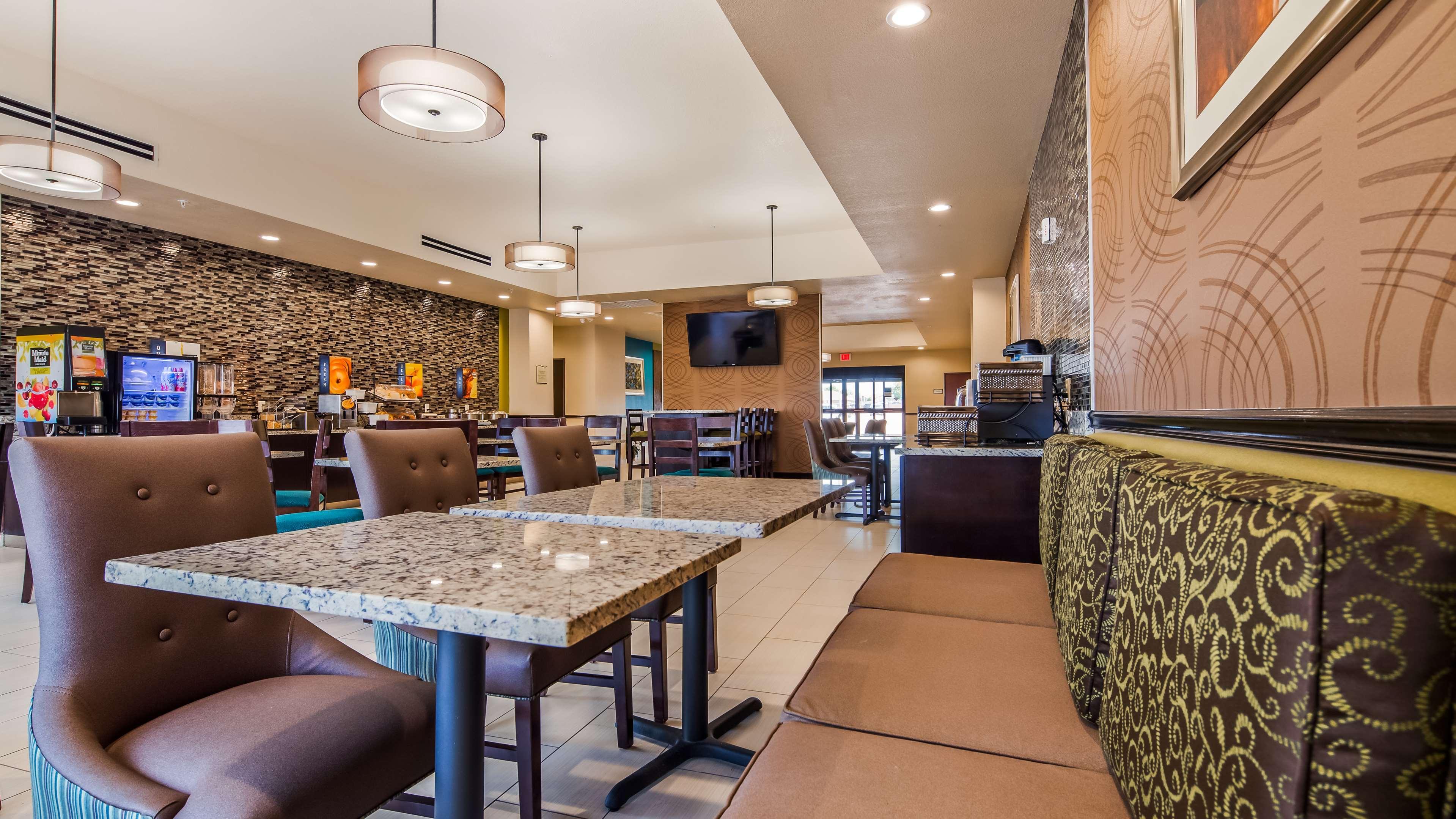 Best Western Plus/Executive Residency אלק סיטי מראה חיצוני תמונה