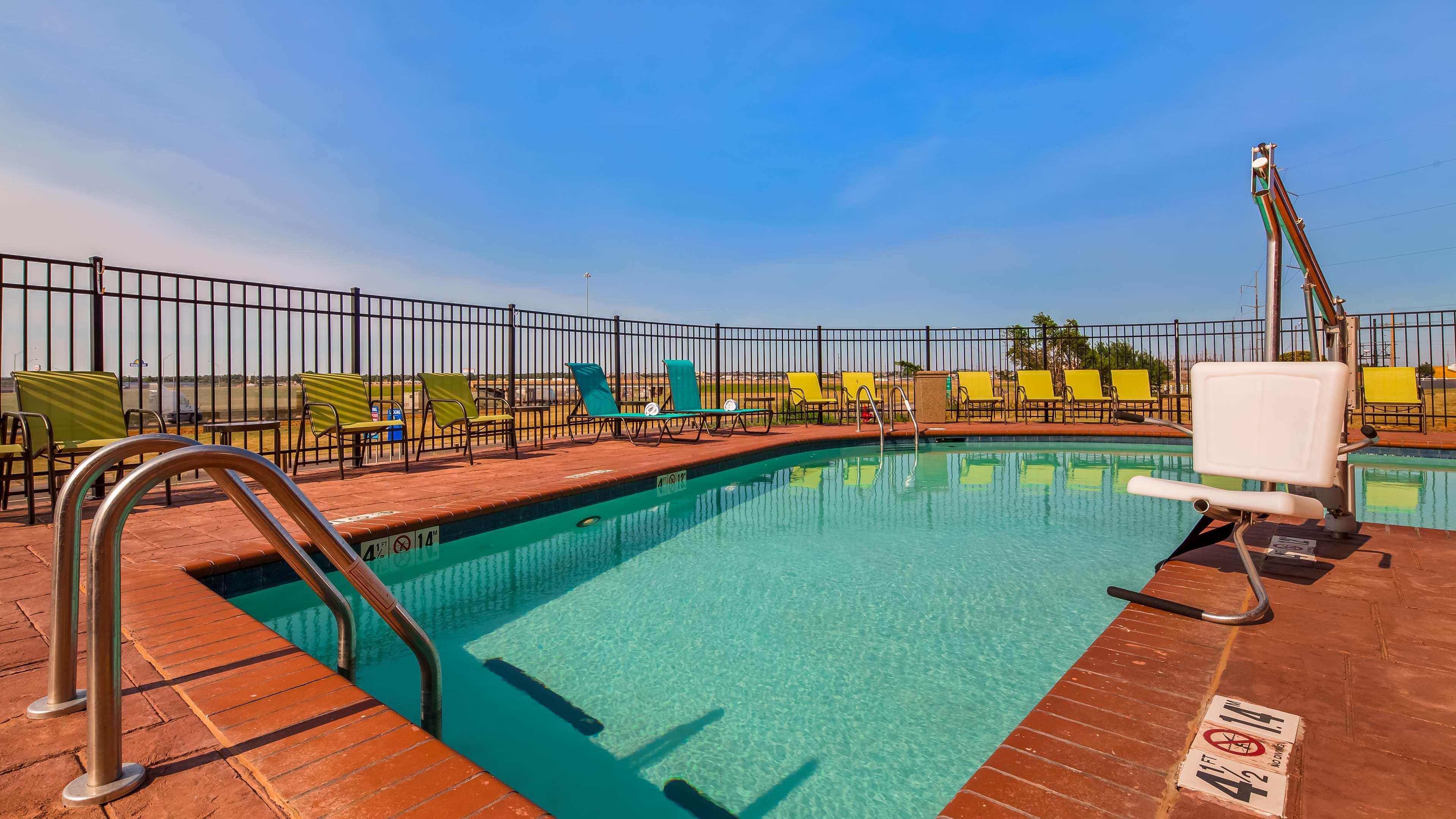 Best Western Plus/Executive Residency אלק סיטי מראה חיצוני תמונה