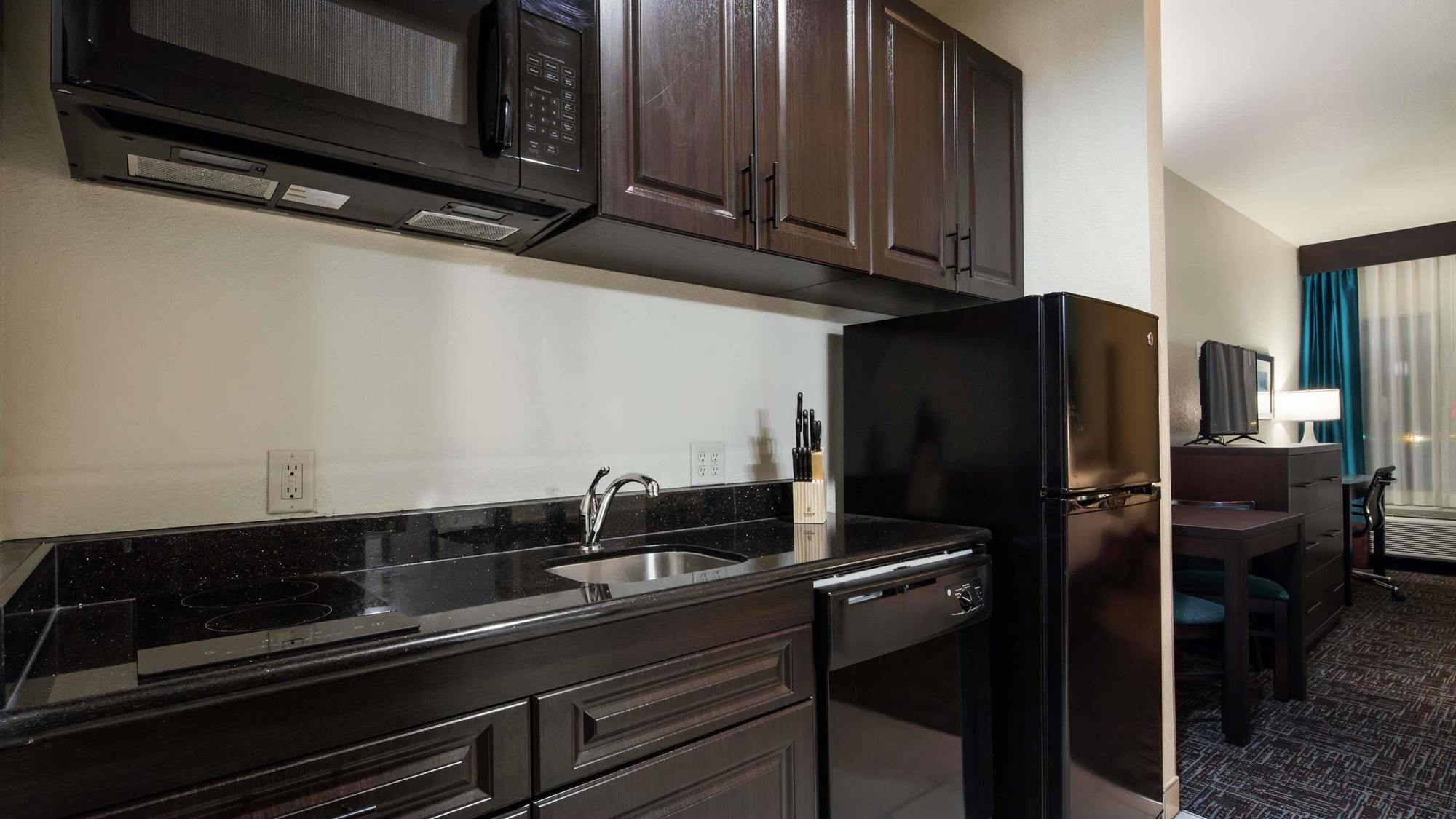 Best Western Plus/Executive Residency אלק סיטי מראה חיצוני תמונה